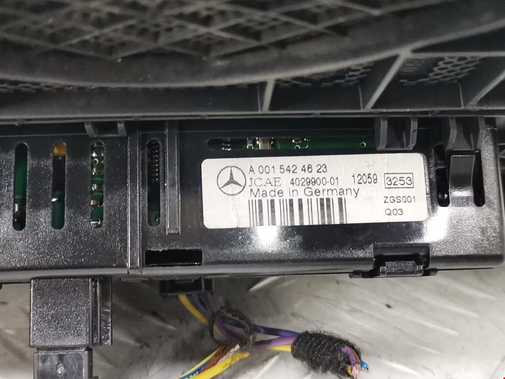 Дисплей информационный (компьютера) MERCEDES-BENZ E-Class W212, S212, C207 2009-2016