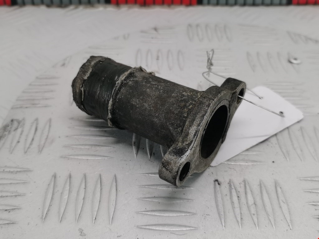 Тройник системы охлаждения KIA Sorento 2002-2009