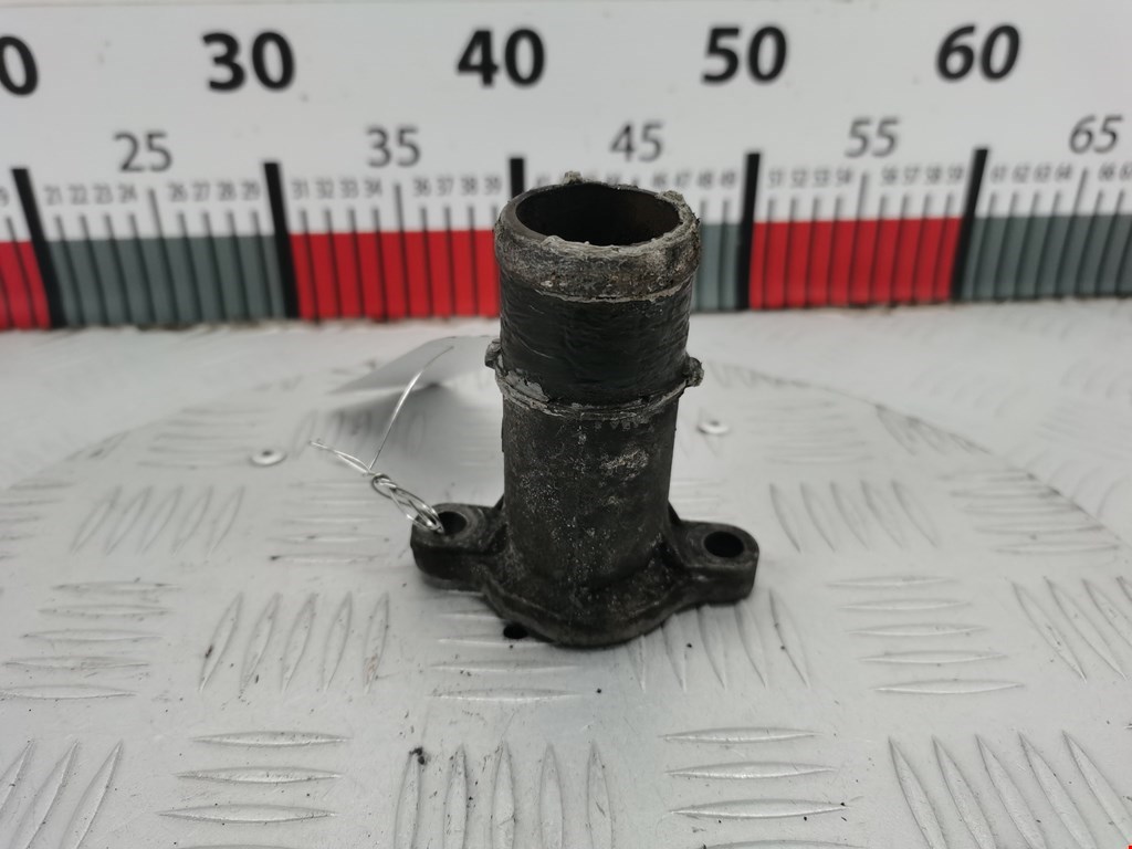 Тройник системы охлаждения KIA Sorento 2002-2009