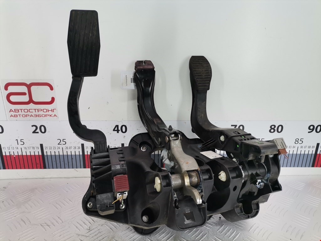 Блок педалей (педальный узел) OPEL Corsa D 2006-2014