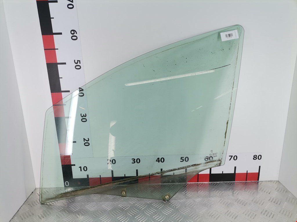 Стекло двери переднее левое PEUGEOT 307 2001-2008