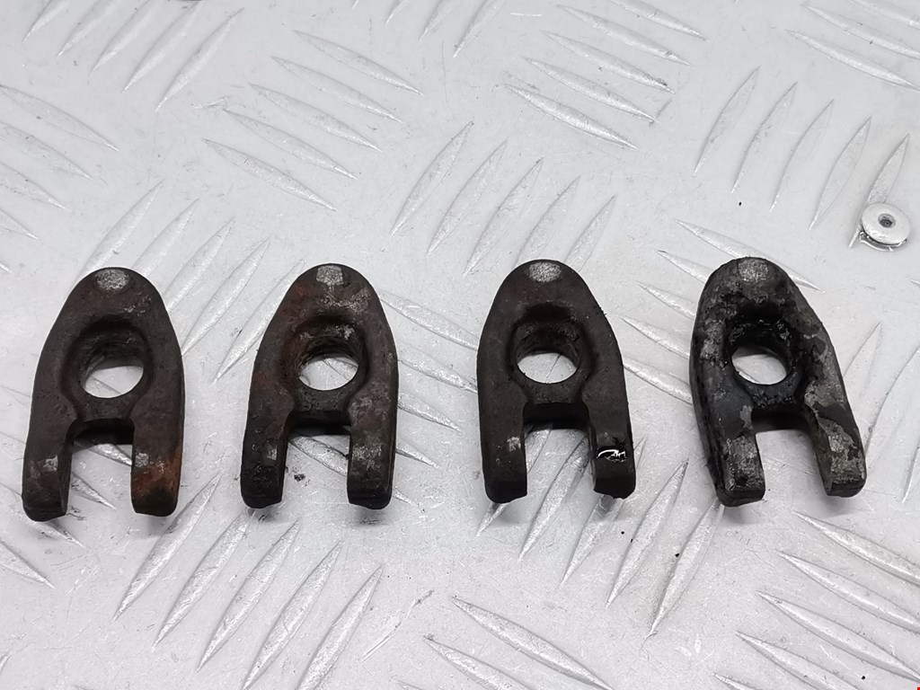 Кронштейн форсунки RENAULT Clio 1998-2008