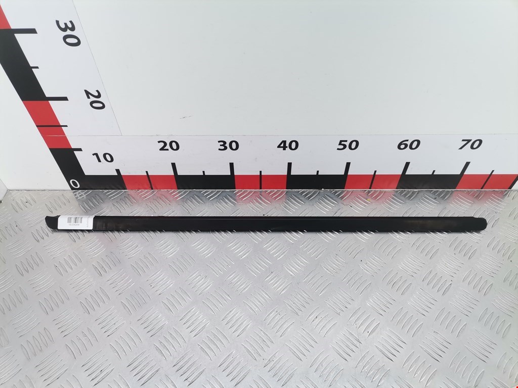 Накладка декоративная (молдинг) стекла двери задней правой Renault Logan 1 (2004-2015)