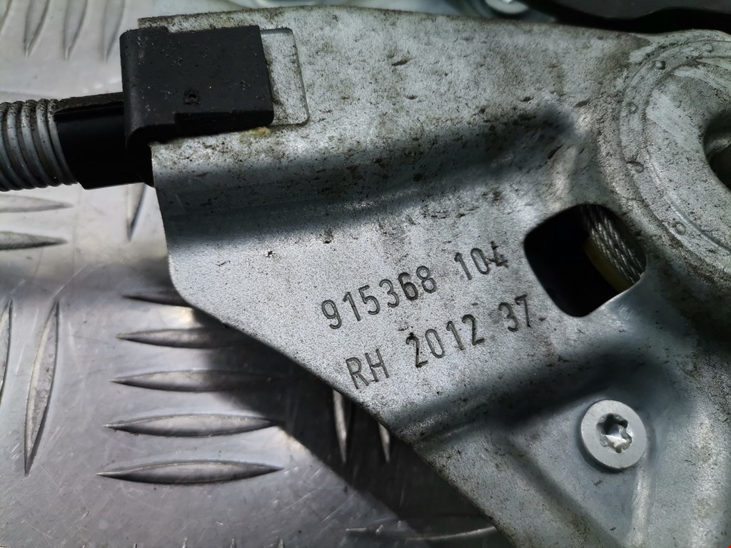 Стеклоподъемник передний правый OPEL Astra J 2009-2017