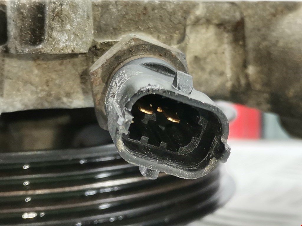 Насос водяной (помпа) OPEL Corsa C 2000-2006