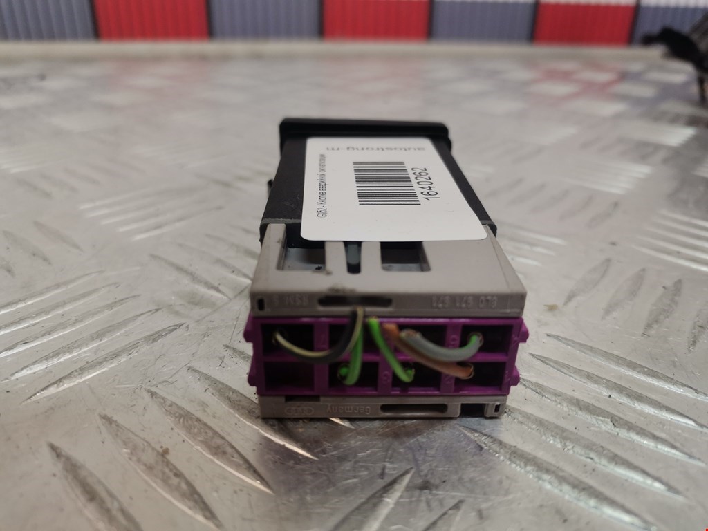 Кнопка аварийной сигнализации (аварийки) SEAT Alhambra 1996-2010