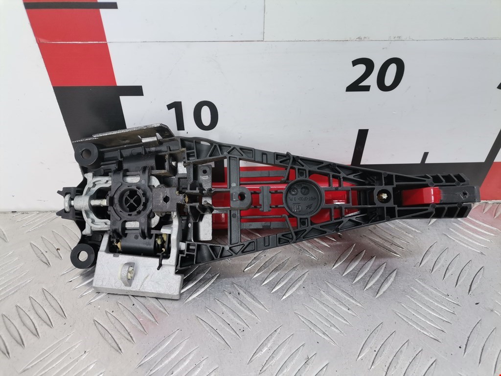 Ручка двери задней наружная правая OPEL Astra J 2009-2017