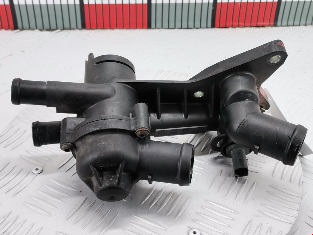 Корпус термостата SKODA Fabia MK2 5J 2007-2014