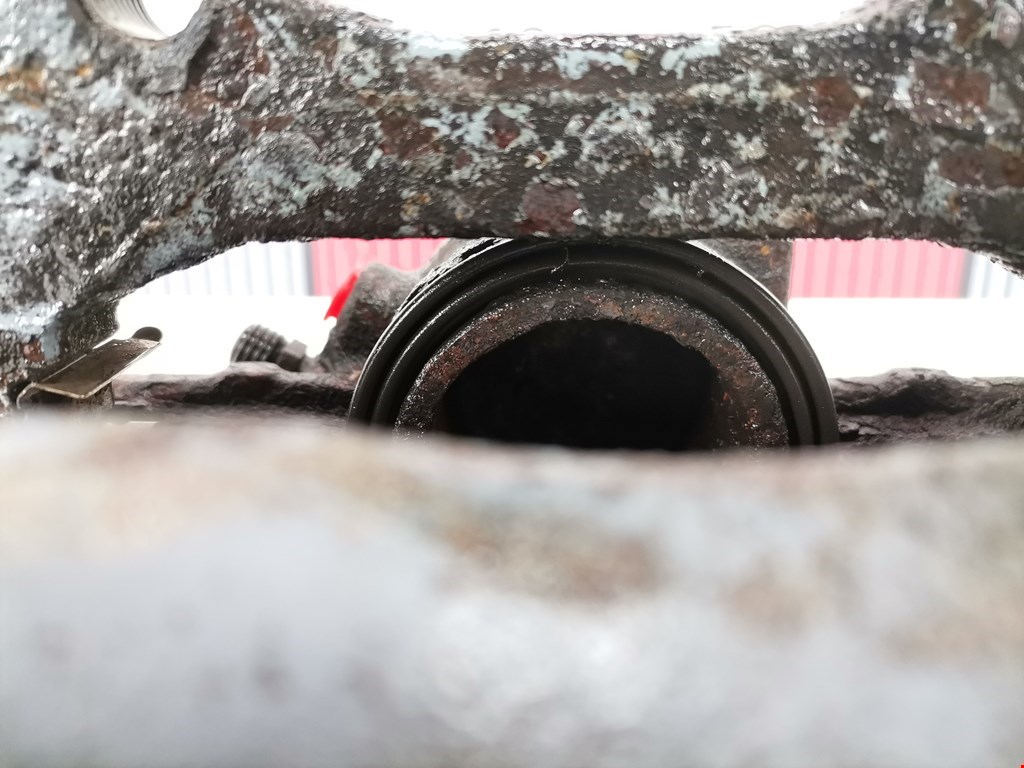 Суппорт передний левый CITROEN C8 2002-2014