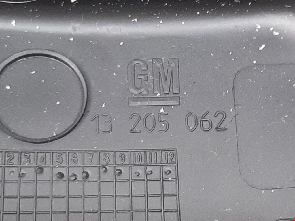 Кожух рулевой колонки OPEL Corsa D 2006-2014