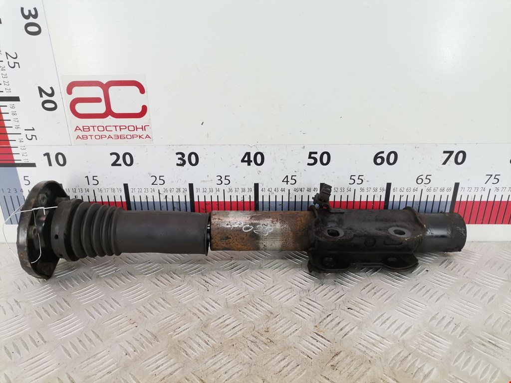 Стойка амортизатора переднего левого Mercedes Sprinter 2 (W906) (2006-2016)