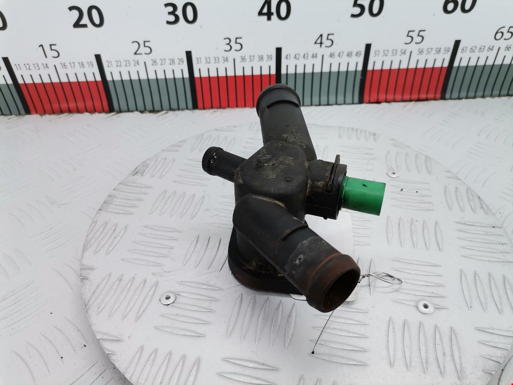 Тройник системы охлаждения VOLKSWAGEN Golf IV 1997-2003