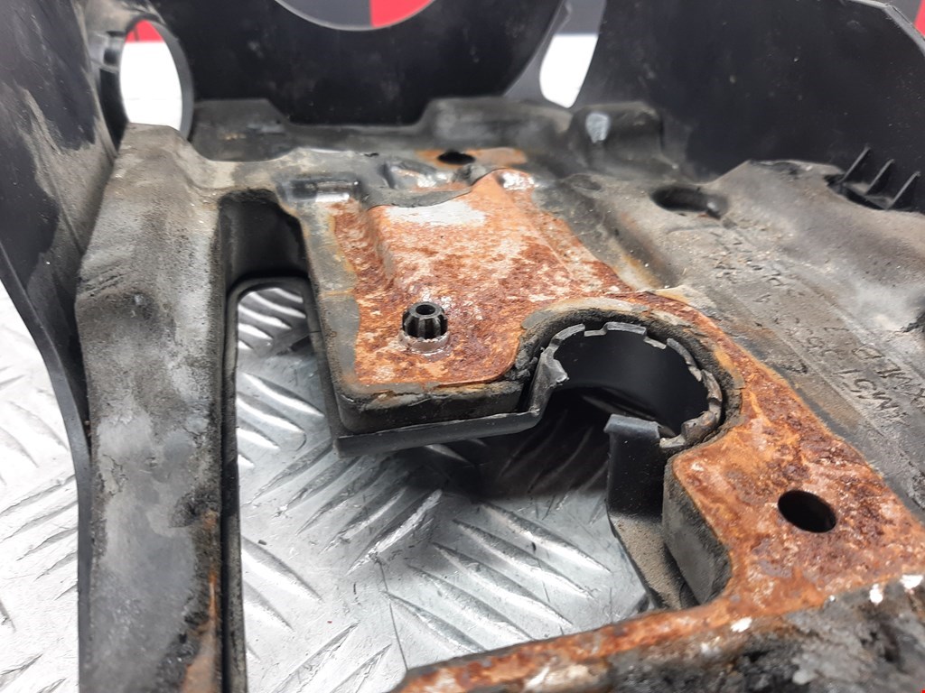 Кожух рулевой колонки FORD Focus II 2005-2011