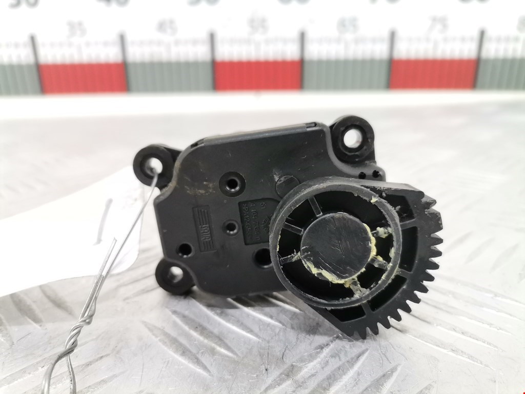 Моторчик заслонки печки FORD Focus II 2005-2011