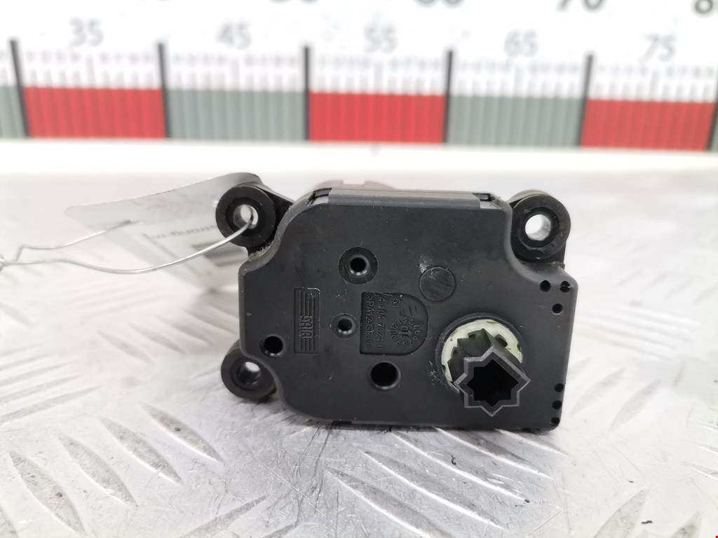 Моторчик заслонки печки FORD Focus II 2005-2011