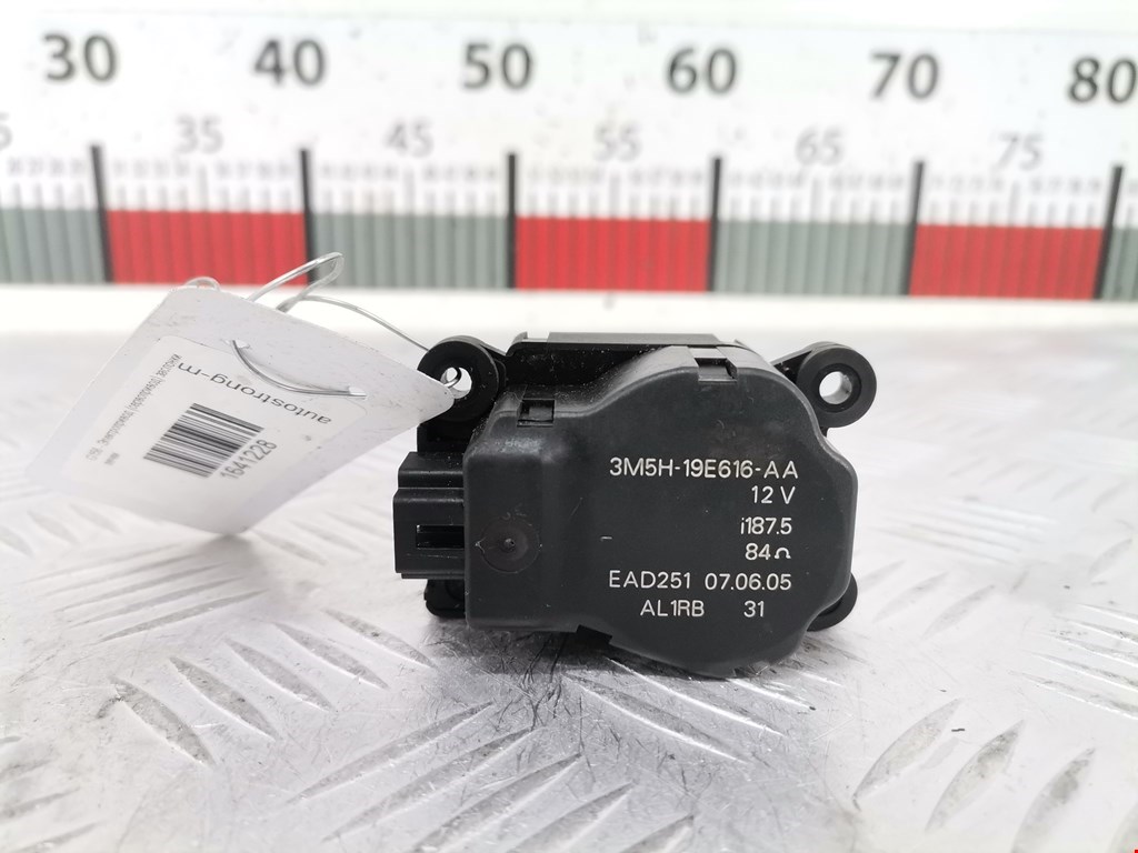 Моторчик заслонки печки FORD Focus II 2005-2011