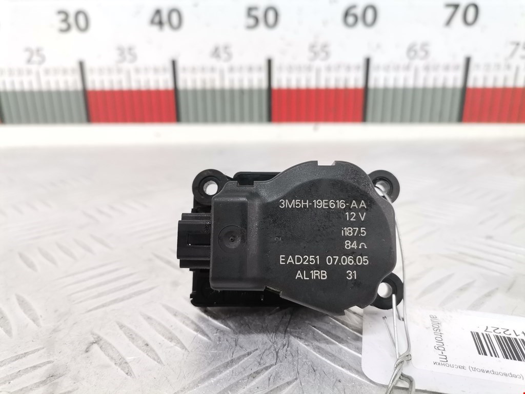 Моторчик заслонки печки FORD Focus II 2005-2011