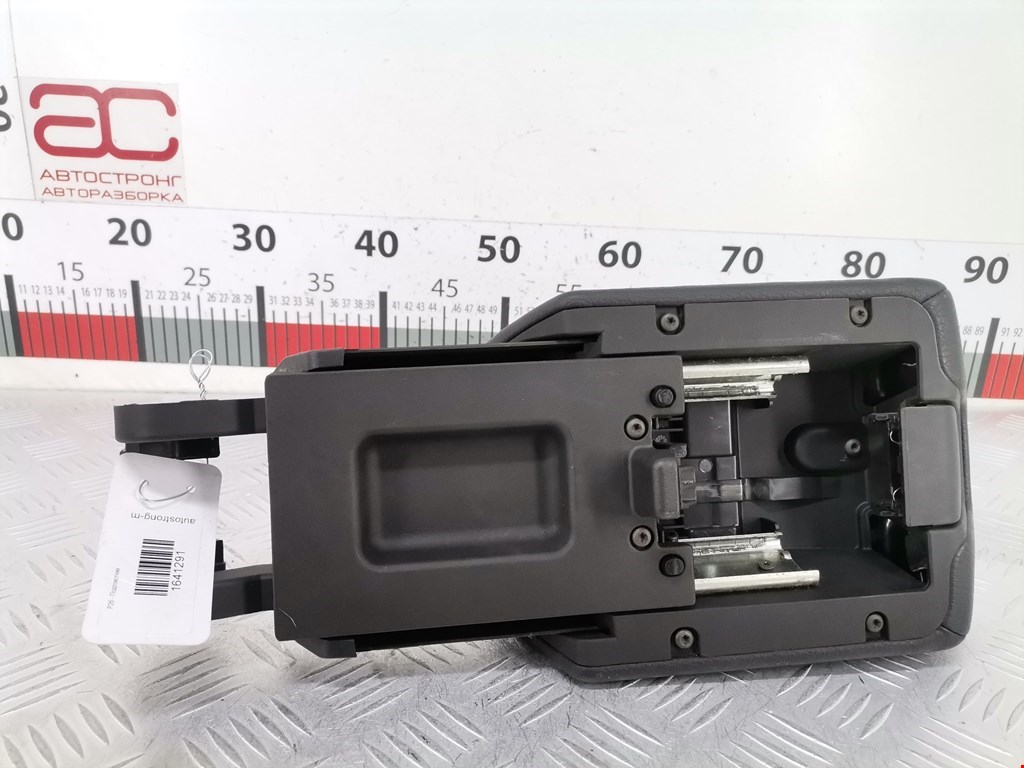 Подлокотник в салон OPEL Astra J 2009-2017