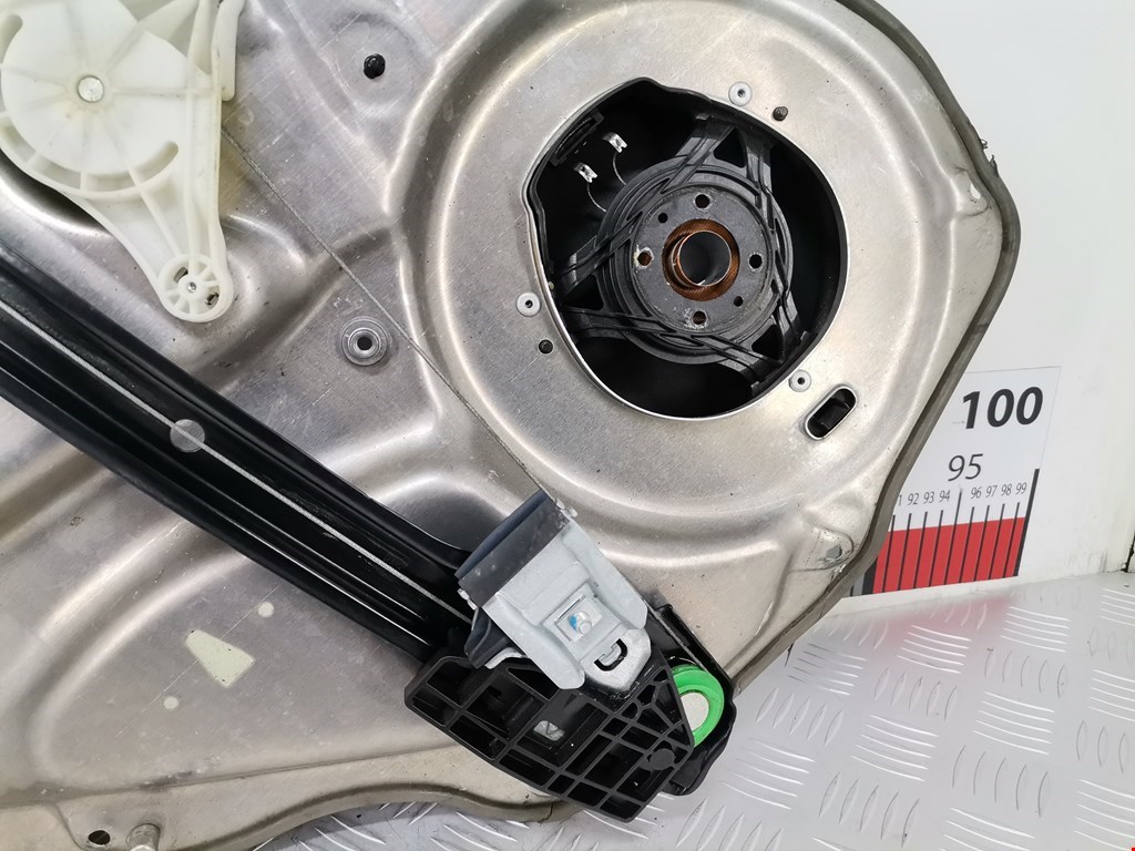 Стеклоподъемник задний правый MERCEDES-BENZ E-Class W212, S212, C207 2009-2016