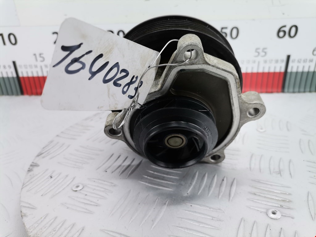 Насос водяной (помпа) SKODA Fabia MK2 5J 2007-2014