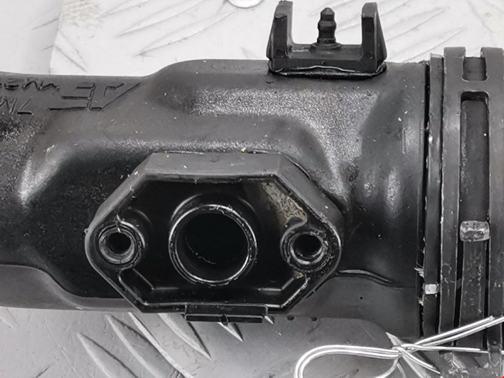 Патрубок интеркулера FORD Galaxy 1995-2005