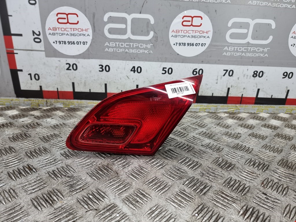 Фонарь задний внутренний правый OPEL Astra J 2009-2017