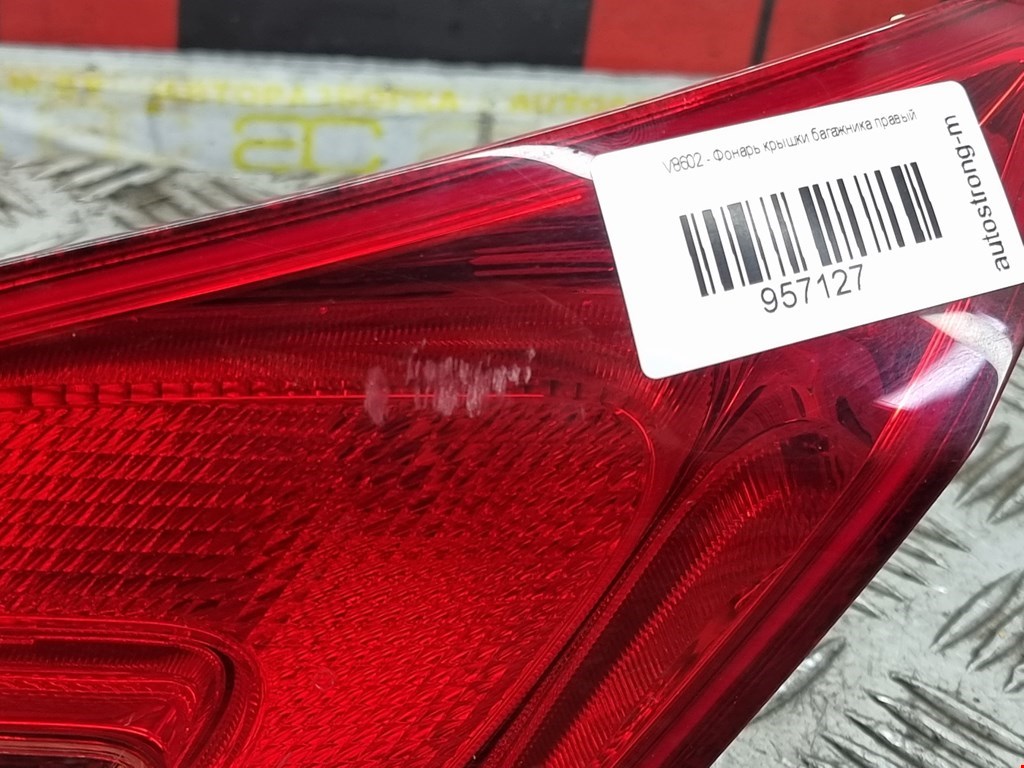 Фонарь задний внутренний правый OPEL Astra J 2009-2017