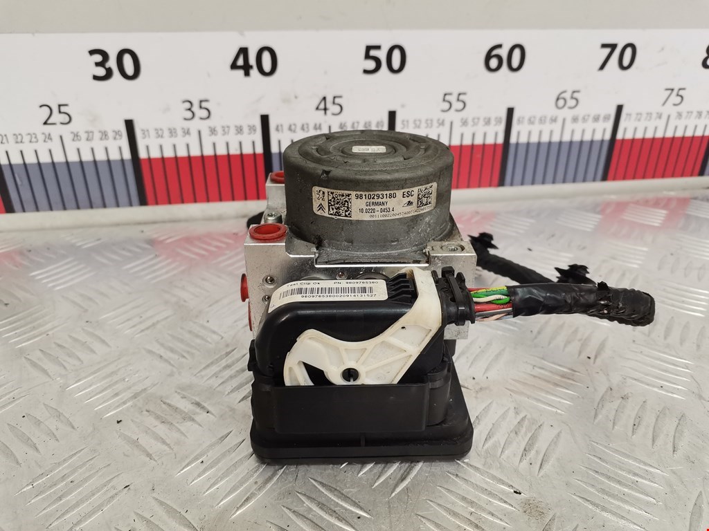 Блок ABS (насос) CITROEN C4 Cactus 2014-н.в.