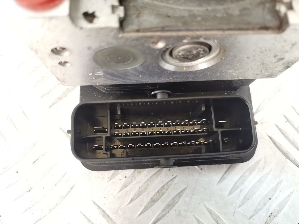 Блок ABS (насос) CITROEN C4 Cactus 2014-н.в.