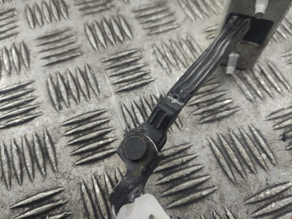 Ограничитель открывания двери OPEL Astra J 2009-2017