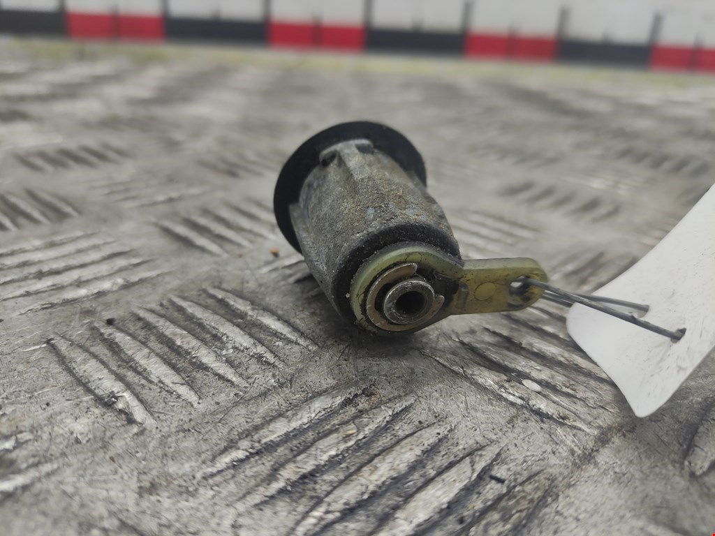 Вставка замка багажника CITROEN Berlingo 1996-2012