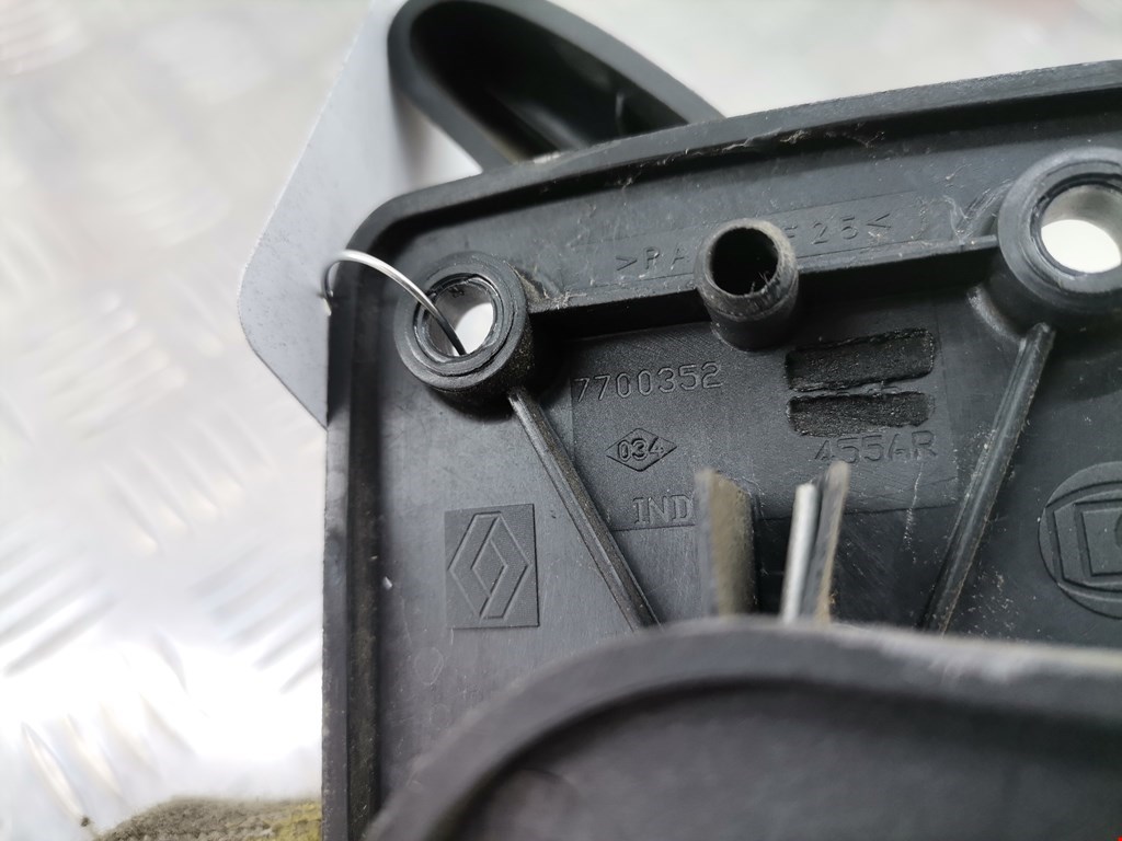 Ручка дверная задняя внутренняя правая OPEL Movano A 1998-2010