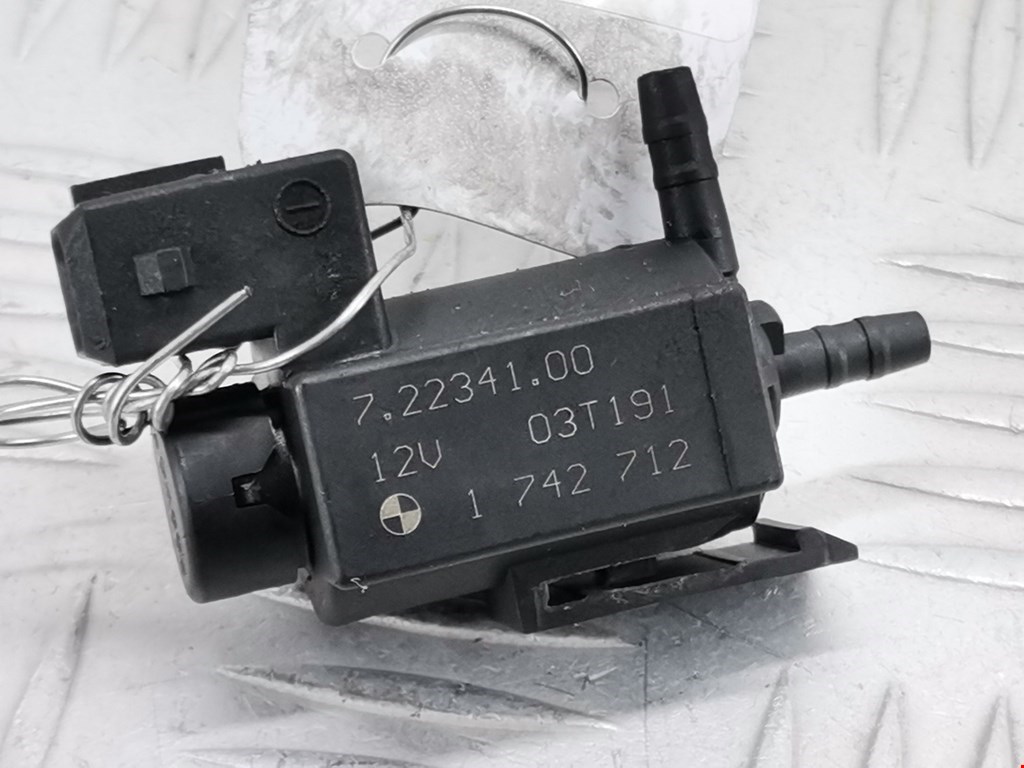 Клапан воздушного фильтра BMW 3-Series (E46) (1998-2007)