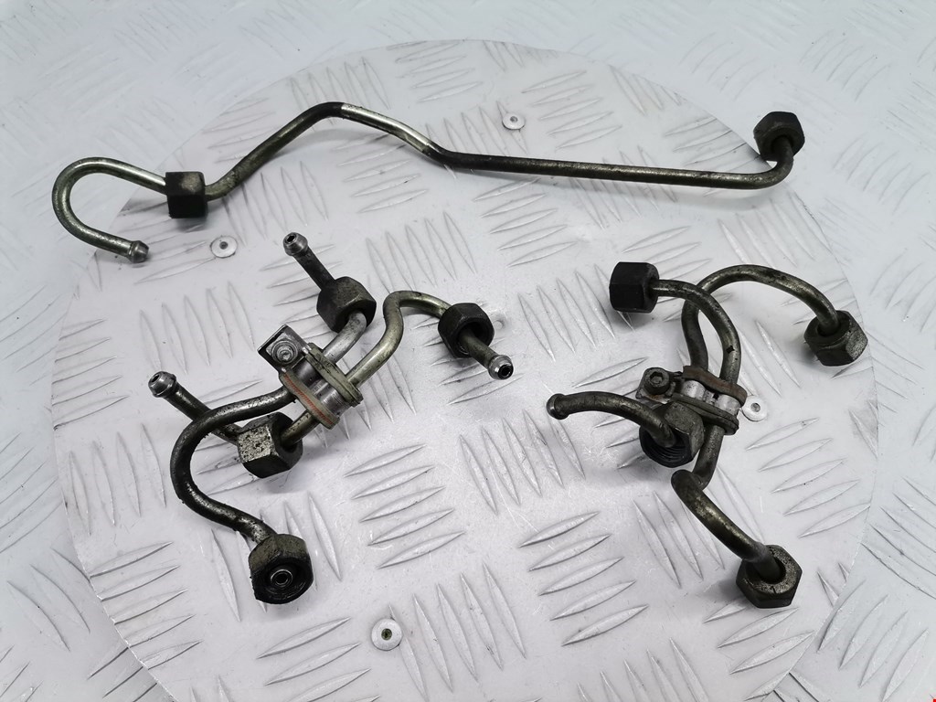 Трубка топливная BMW 1er E81\E87 2004-2011