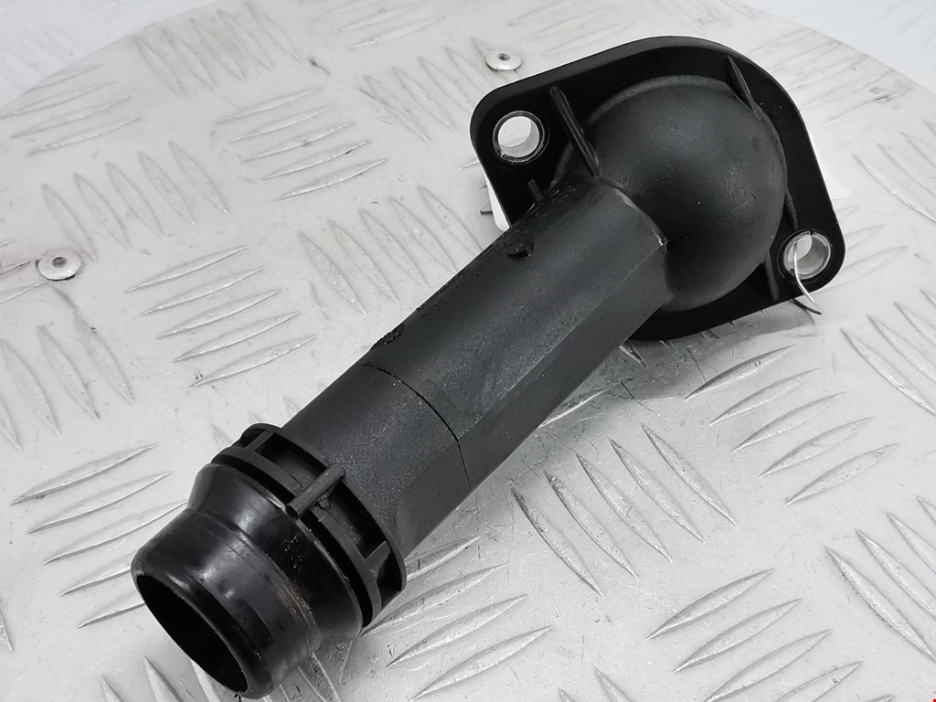 Корпус термостата AUDI A4 B6 2001-2005