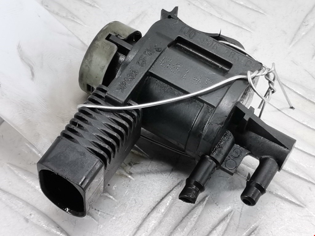 Клапан электромагнитный AUDI A4 B6 2001-2005