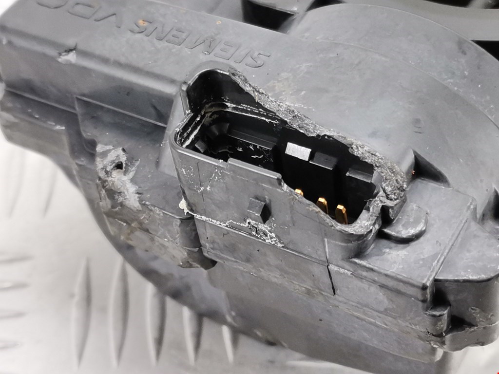 Защита антигравийная PEUGEOT 207 2006-2015