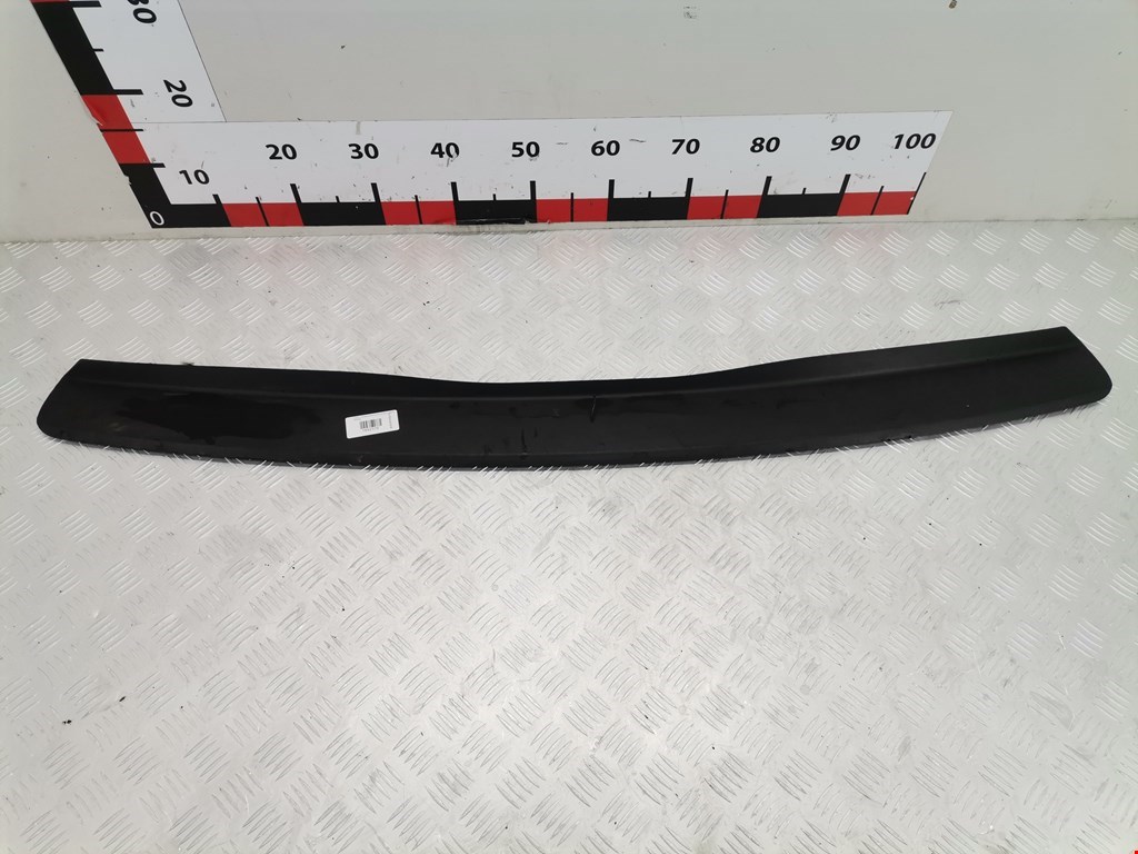 Накладка декоративная (молдинг) бампера заднего Opel Vectra C (2002-2008)