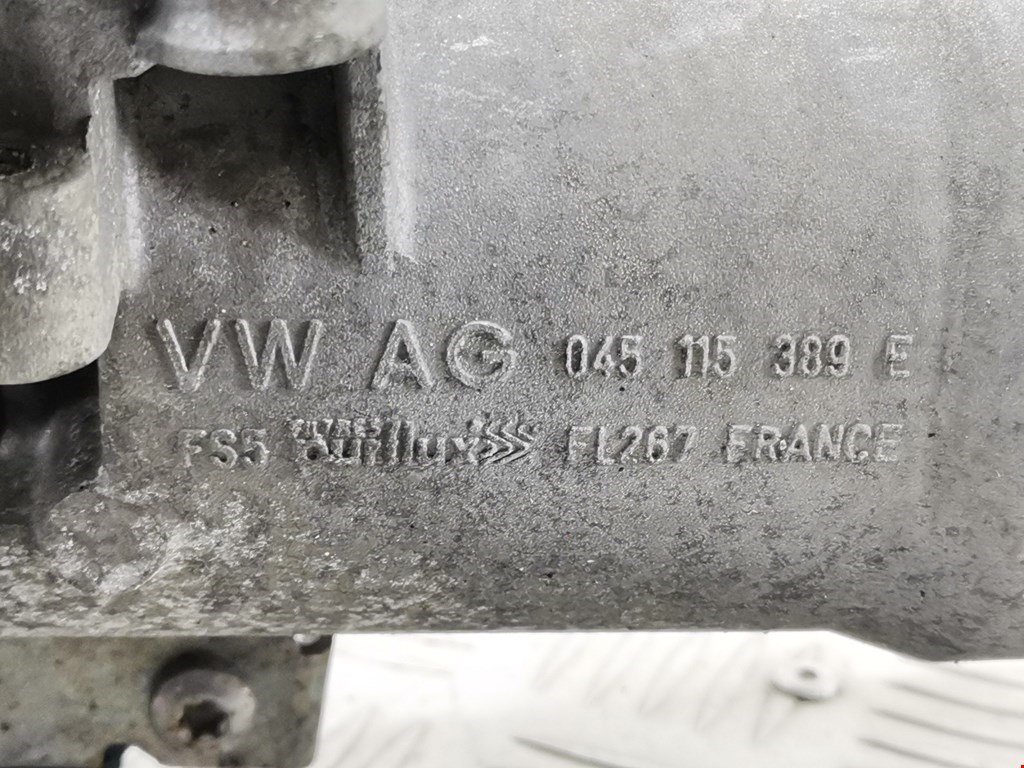 Корпус масляного фильтра VOLKSWAGEN Touran 2003-2010