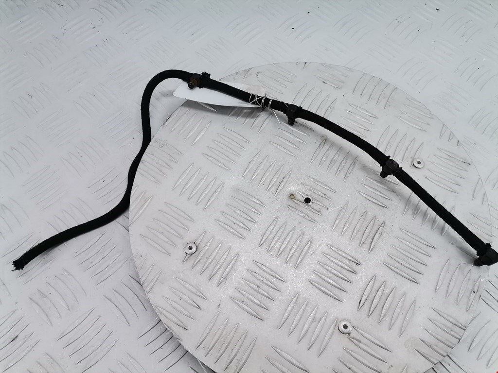 Трубка топливная KIA Carens 1999-2002