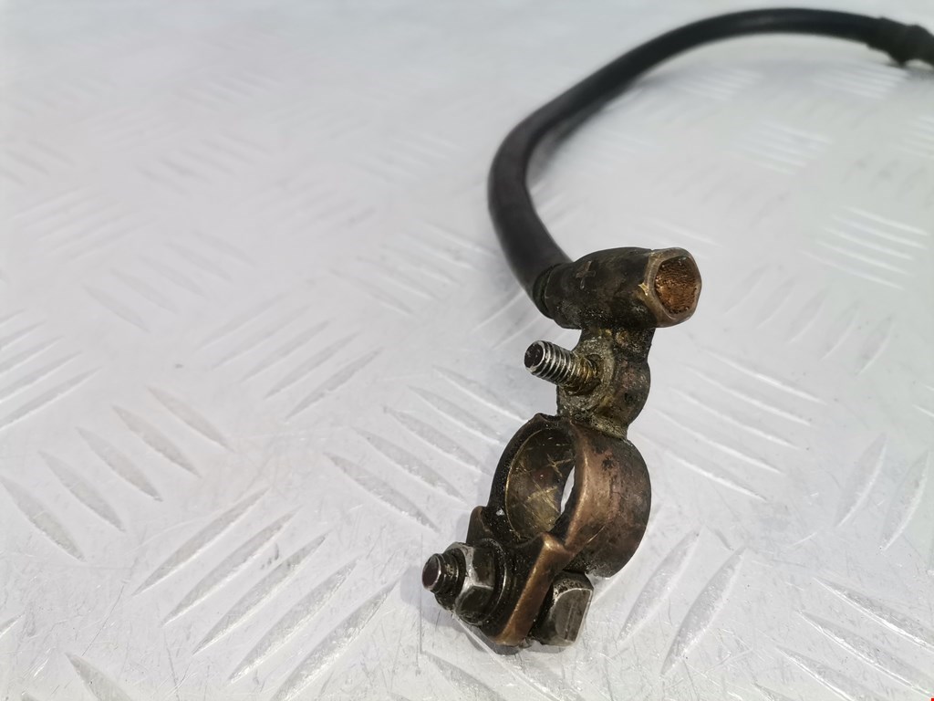 Клемма аккумулятора (плюс) + AUDI A3 8L 1996-2003