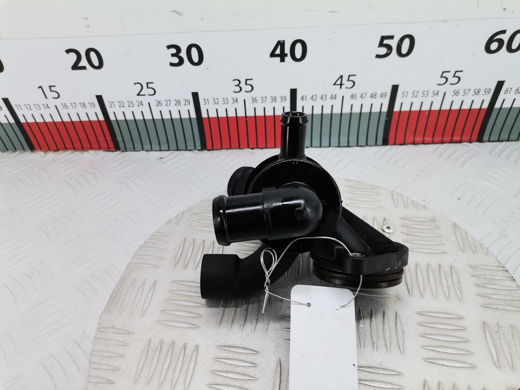 Корпус термостата VOLKSWAGEN Golf VI 2009-2012