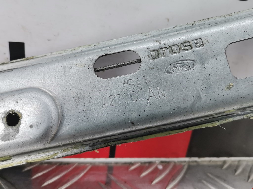 Стеклоподъемник задний правый FORD Focus I 1998-2005