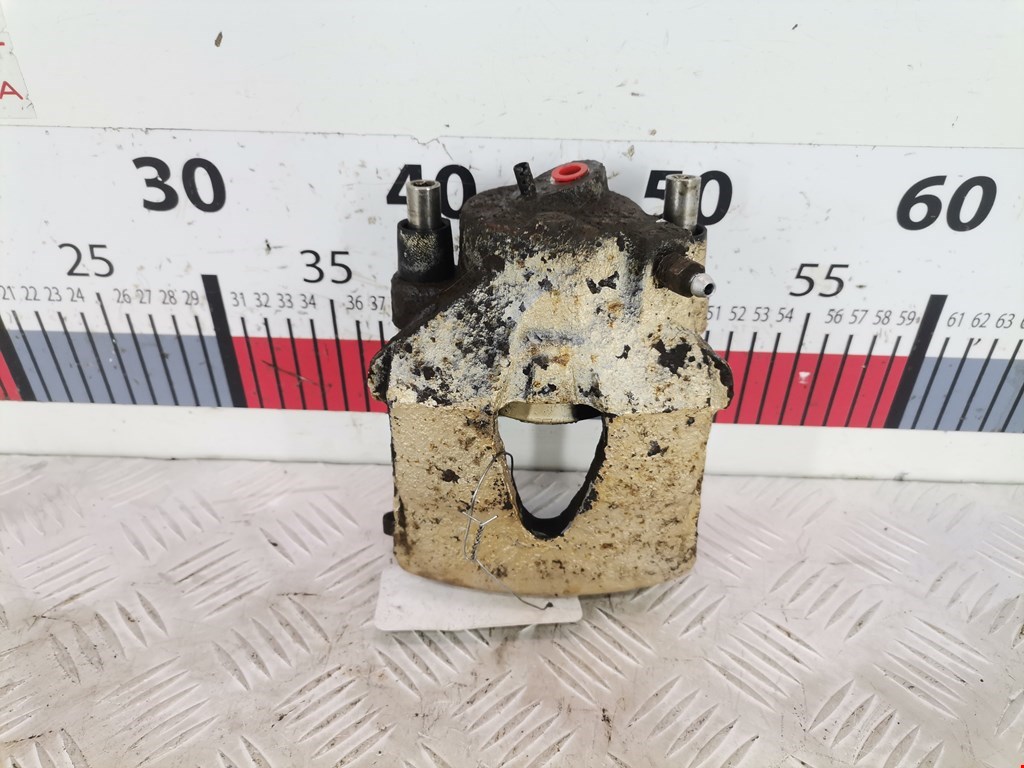 Суппорт передний левый AUDI A3 8P 2003-2013