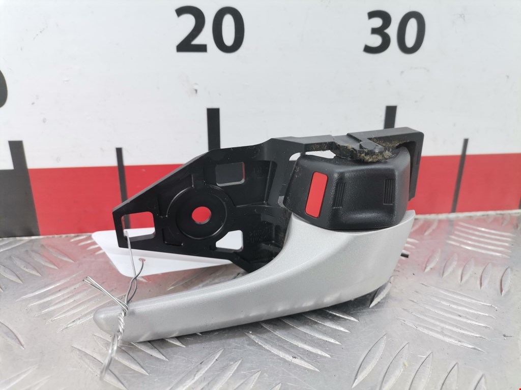 Ручка дверная передняя внутренняя правая TOYOTA Prius III XW30 2009-2015