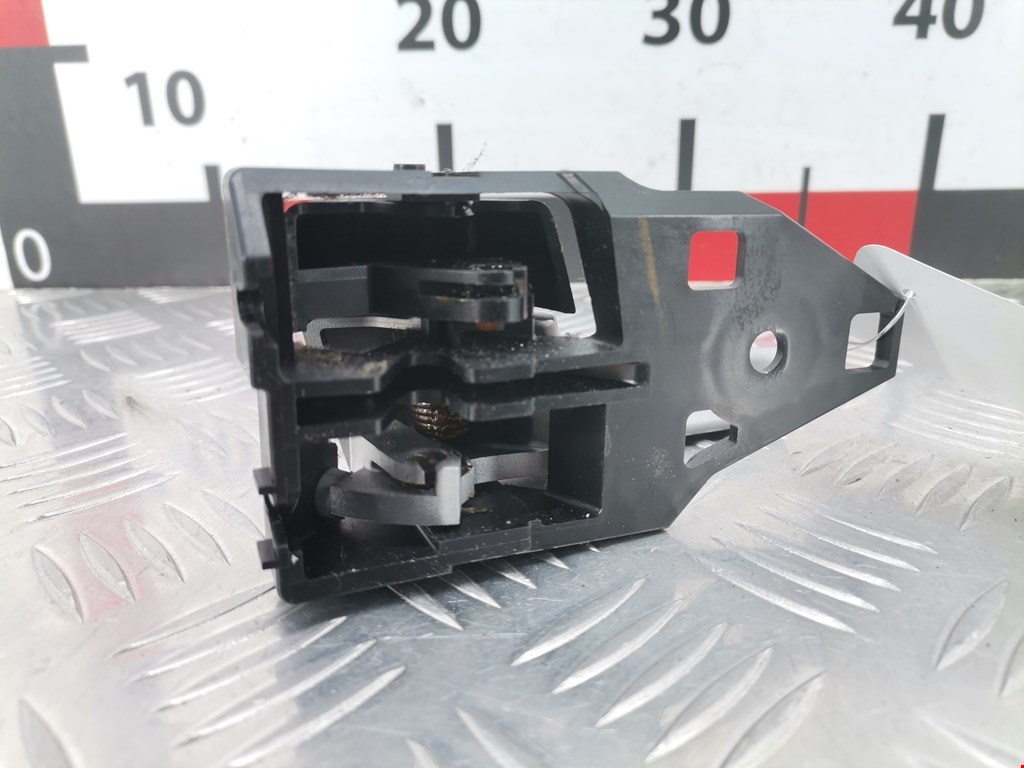 Ручка дверная передняя внутренняя правая TOYOTA Prius III XW30 2009-2015