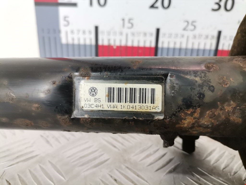 Амортизатор передний левый AUDI A3 8P 2003-2013