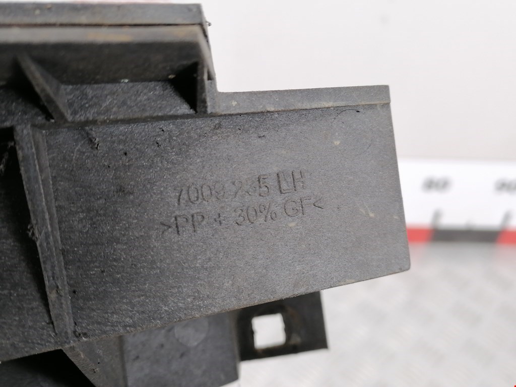 Кронштейн фары левый LAND ROVER Range Rover 2002-2012