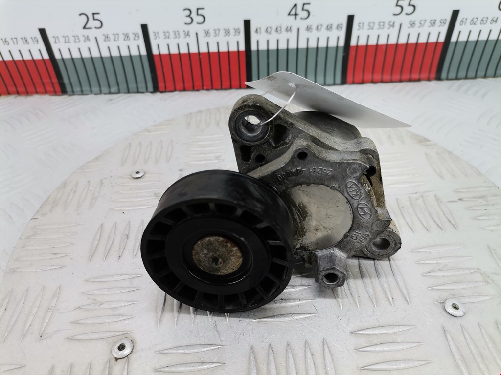 Натяжитель ремня генератора (приводного поликлинового ремня Hyundai i30 1 (2007-2012)