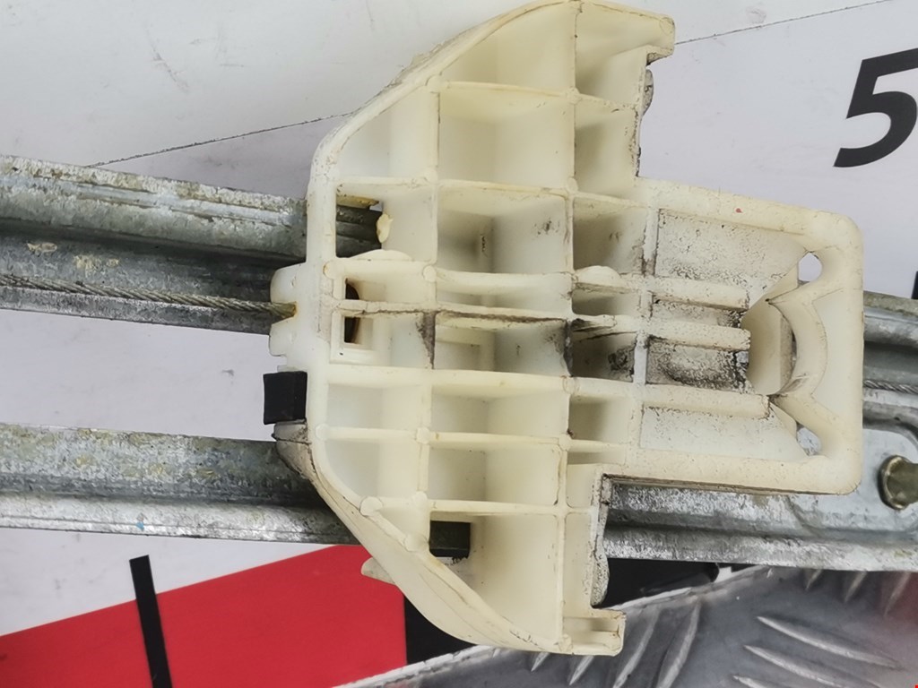 Стеклоподъемник задний правый FORD Focus I 1998-2005